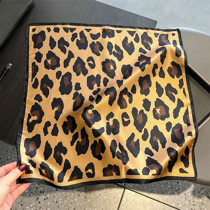 100% zijden vierkante sjaal me - Face Scarf Mask recensie en prijs